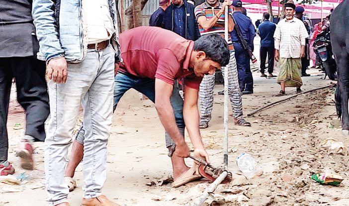 দুই কিলোমিটার গ্যাসলাইন বিচ্ছিন্ন