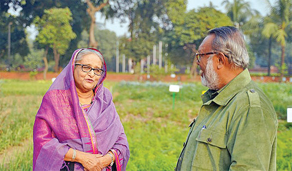 ‘হৃদয়ে মাটি ও মানুষ’-এ প্রধানমন্ত্রী