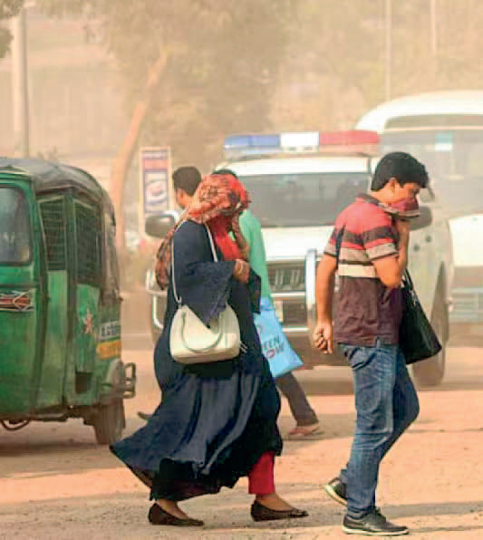 তিন কারণে দূষিত শহরের তালিকায় শীর্ষে ঢাকা