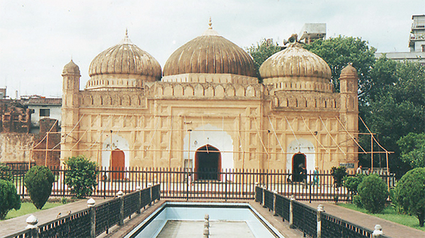 উদ্যানে পানি সরবরাহ ব্যবস্থা