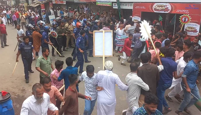 বাউফলে উপজেলা পরিষদের চেয়ারম্যান ও পুলিশসহ আহত ২১