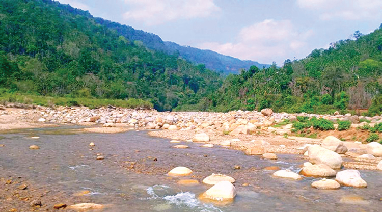 পর্যটকদের মন রাঙাতে অপেক্ষায় রাংপানি