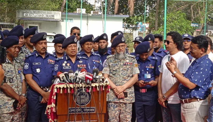 রোহিঙ্গা ক্যাম্পের সব অপরাধ গুরুত্বের সাথে দেখা হচ্ছে: আইজিপি 