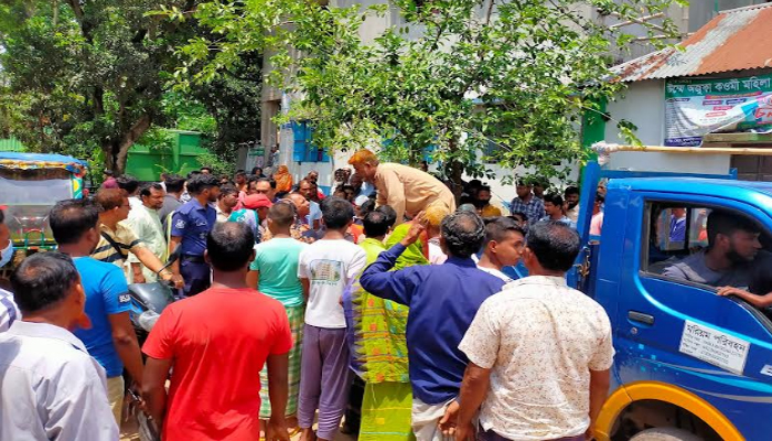 শ্রীপুরে স্ত্রীকে হত্যার পর সন্তান নিয়ে পালালেন স্বামী 