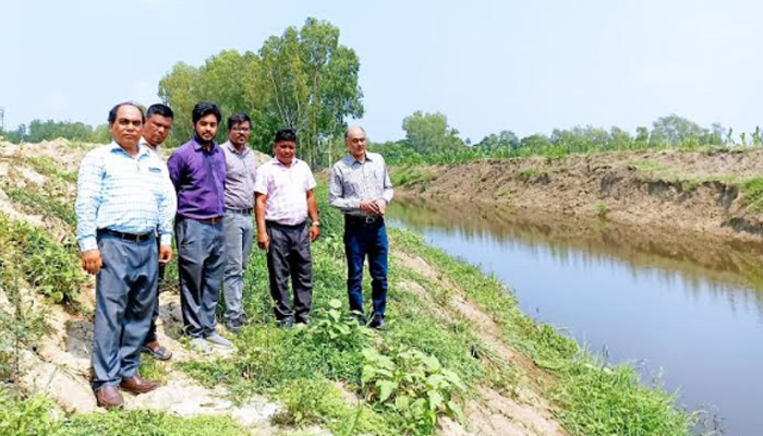 সিরাজগঞ্জে এলজিইডির তত্বাবধায়নে সমাপ্তির পথে খাল পুনঃখননের কাজ 