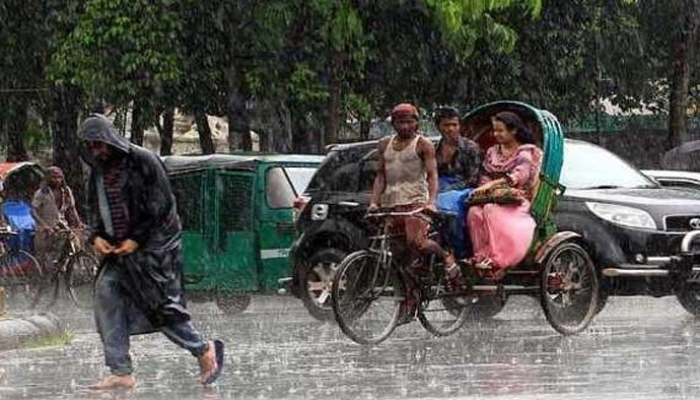 অবশেষে রাজধানীতে স্বস্তির বৃষ্টি