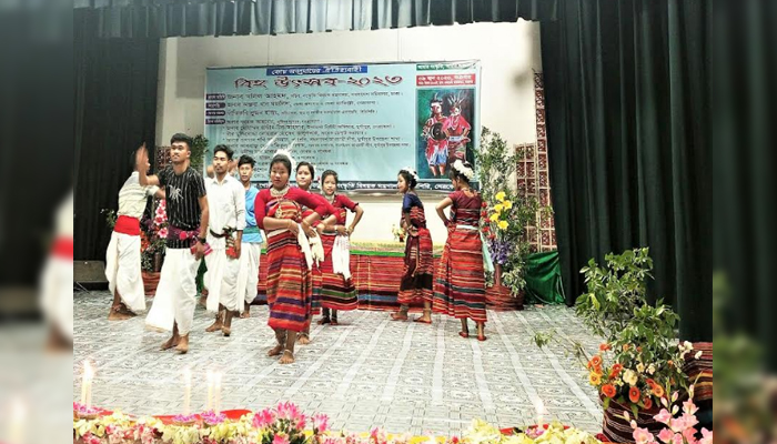 নেত্রকোণায় ক্ষুদ্র নৃ-গোষ্ঠী কোচ সম্প্রদায়ের ‘বিহু’ উৎসব পালিত