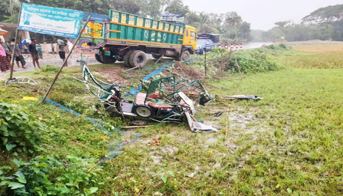 জামালপুরে সড়ক দুর্ঘটনায় নিহত ৪ আহত ৩