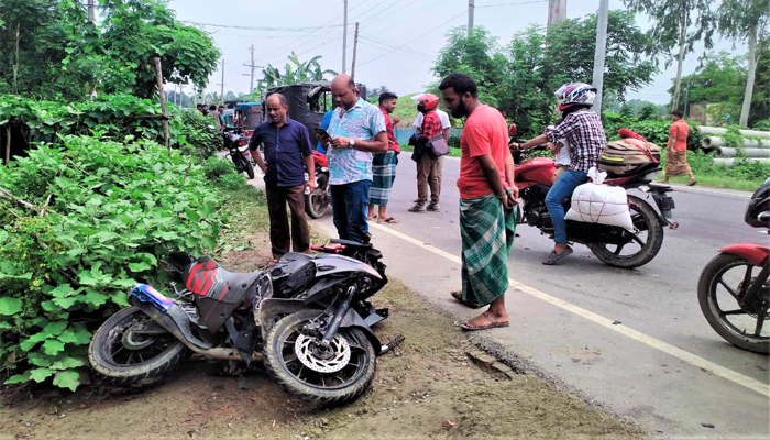 টাঙ্গাইলে প্রাইভেটকার-মোটরসাইকেলের সংঘর্ষে কলেজছাত্র নিহত