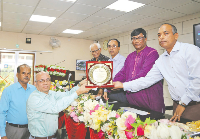 রাবি প্রকৌশল অনুষদের ‘ডিনস অ্যাওয়ার্ড’ পুরস্কার প্রদান