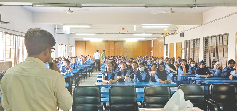 শব্দদূষণ নিয়ন্ত্রণে বিয়াম মডেল স্কুল অ্যান্ড কলেজে প্রশিক্ষণ অনুষ্ঠিত