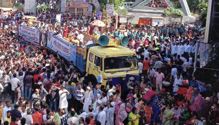 উন্নয়ন শোভাযাত্রা : ঢাকায় জড়ো হচ্ছেন আ.লীগ নেতাকর্মীরা