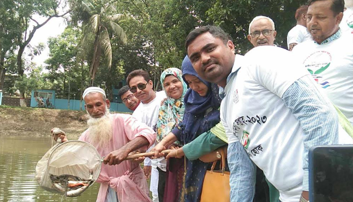 নকলায় জাতীয় মৎস্য সপ্তাহ উপলক্ষে পোনা অবমুক্ত করণ 