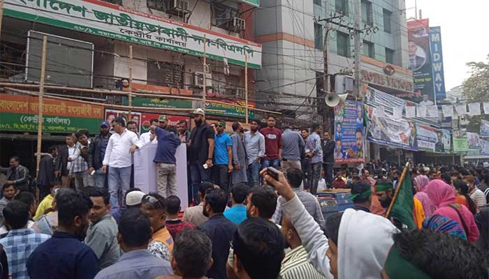 মহাসমাবেশ: নয়াপল্টনে জড়ো হচ্ছেন বিএনপি নেতাকর্মীরা