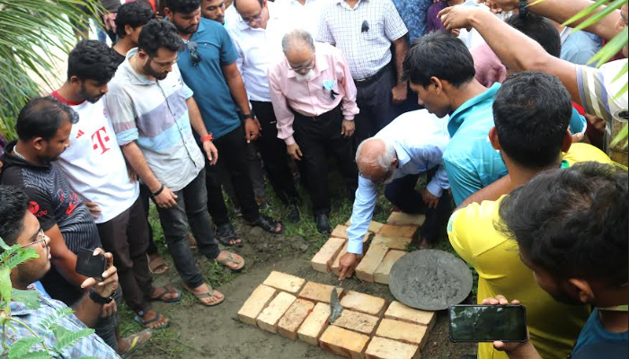 পানিতে ডুবে নিহত দুই ছাত্রী স্মরণে স্মৃতিস্তম্ভ নির্মাণ কাজের ভিত্তিপ্রস্তর স্থাপন