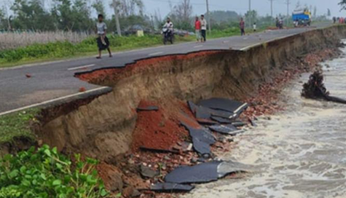 ভাঙ্গনের কবলে মেরিন ড্রাইভ