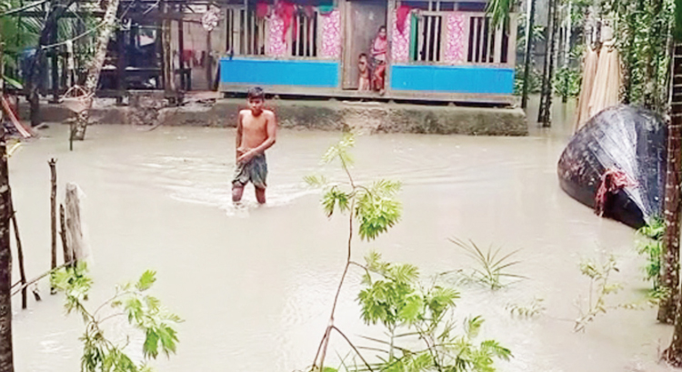 বেড়েছে সুগন্ধা ও বিষখালী নদীর পানি