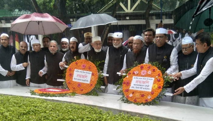 বঙ্গবন্ধুর সমাধিতে সিলেট সিটি মেয়রের জাতীয় শোক দিবসের শ্রদ্ধা