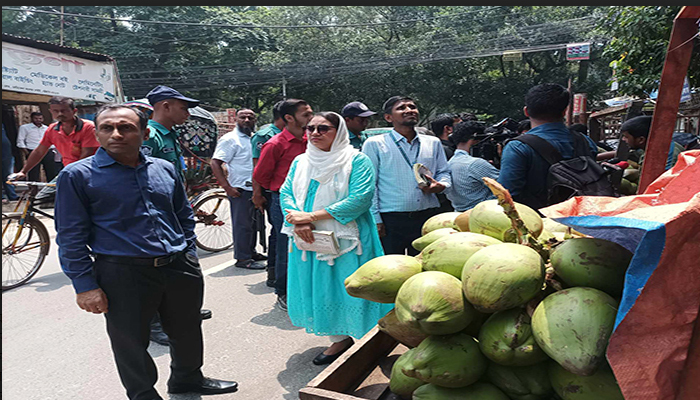 চট্টগ্রামে ডাবের বাজার নিয়ন্ত্রনে অভিযান শুরু ভোক্তা অধিদফতরের