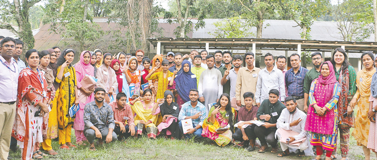 কৃতীদের সংবর্ধনা দিল গোবিন্দগঞ্জ পৌরসভা