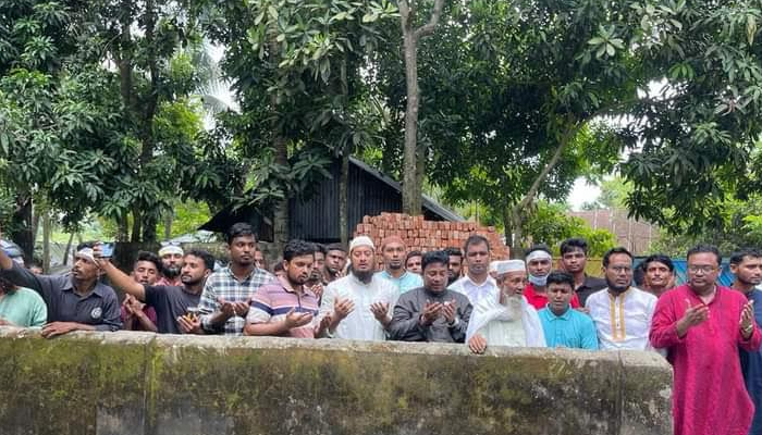 প্রধানমন্ত্রীর ব্যক্তিগত সহকারীর লাকসাম-মনোহরগঞ্জে ব্যাপক গণসংযোগ