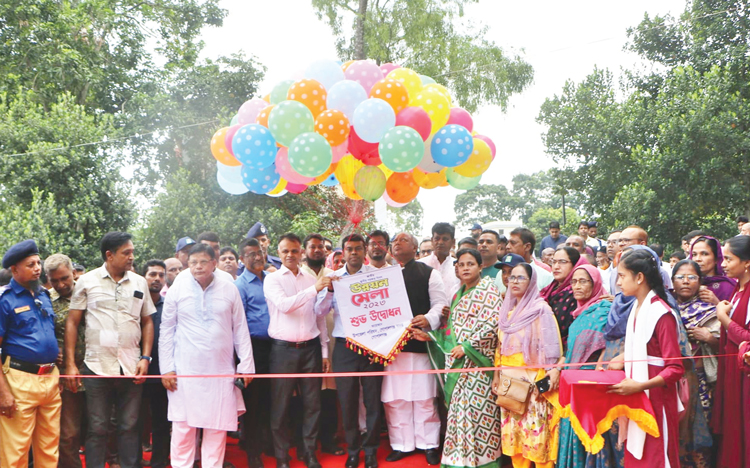 জাতীয় স্থানীয় সরকার দিবস উপলক্ষ্যে উন্নয়ন মেলা