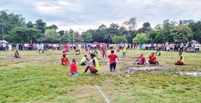 রাজবাড়ীতে প্রতিবন্ধীদের নিয়ে ফুটবল ম্যাচ