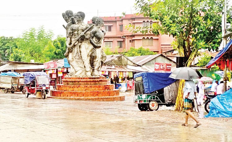 পাঁচবিবিতে টানাবর্ষণে বিপর্যস্ত জনজীবন