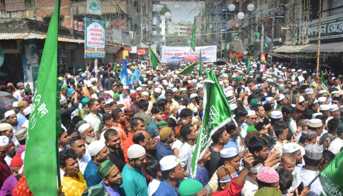 আঞ্জুমান-এ-রহমানিয়া আহমদিয়া সুন্নিয়া ট্রাস্টের উদ্যোগে ‘জশনে জুলুছ’