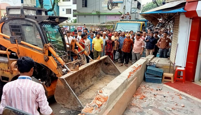 পৌরসভার সকল নালা-নর্দমা ও জমি দখল মুক্ত করা হবে: মেয়র মাহাবুবুর রহমান