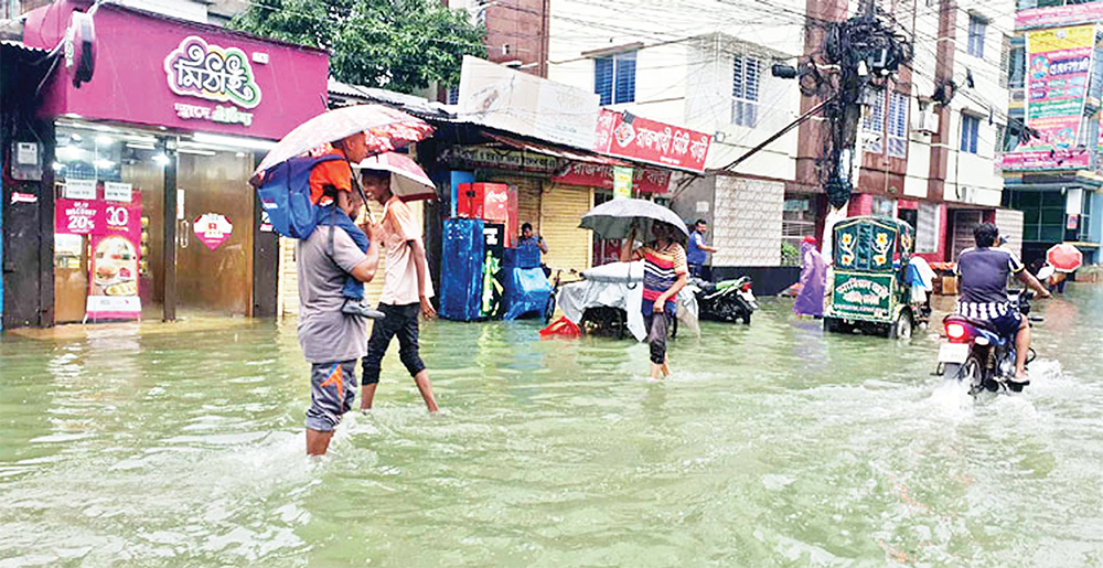 মৌসুমের সর্বোচ্চ বৃষ্টিপাত পানিতে ভাসছে রাজশাহী নগরী