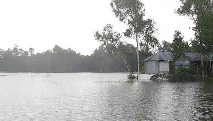 যমুনা নদীর পানি ফের বাড়ছে বন্যার আশংকা