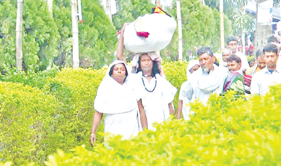 সাঁইয়ের আখড়াবাড়ীর সাধুসঙ্গ শেষ