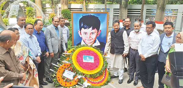 শিশুদের জন্য একটি সুন্দর দেশ গড়তে হবে