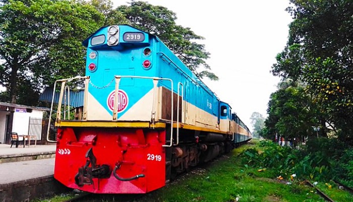 ভৈরবে উদ্ধার অভিযান শেষে ট্রেন চলাচল স্বাভাবিক