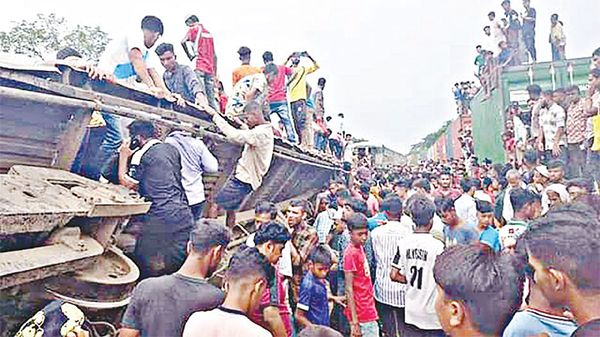 ভৈরবে ট্রেন দুর্ঘটনায় মারা গেছেন এক পরিবারের সবাই