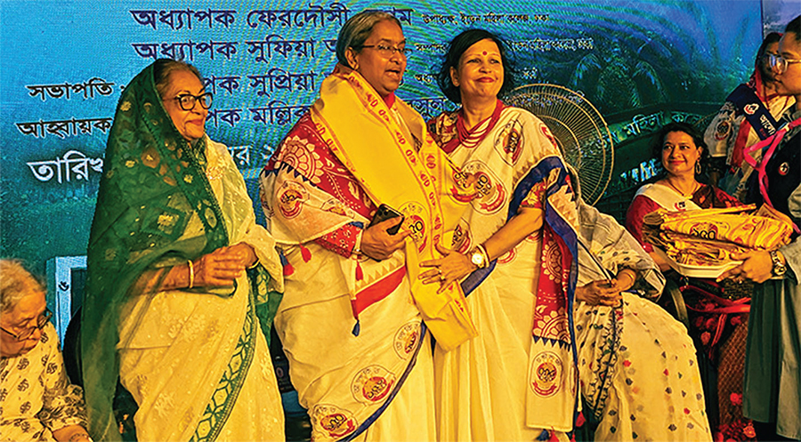 শিক্ষাক্রম নিয়ে অপপ্রচারে রাজনৈতিক দলগুলো ইন্ধন দিচ্ছে