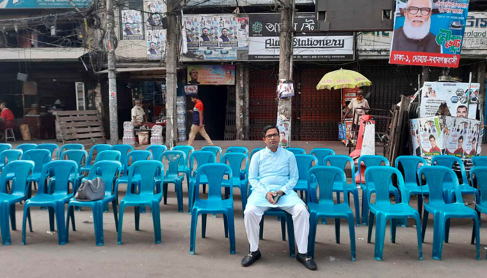 অবরোধের দিনে ফাঁকা আওয়ামী লীগের কার্যালয়