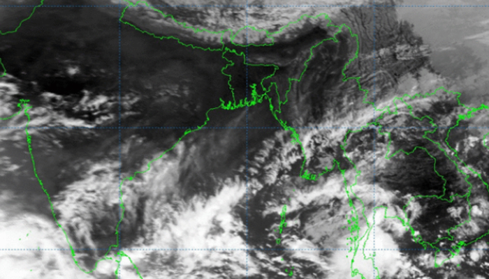 বঙ্গোপসাগরে গভীর নিম্নচাপ, সমুদ্রবন্দরে ৩ নম্বর সতর্ক সংকেত