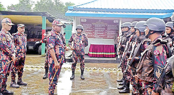 মিয়ানমার সীমান্ত পরিদর্শন করলেন বিজিবি মহাপরিচালক