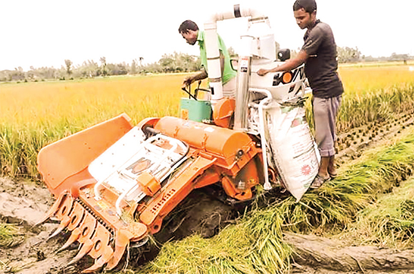 টাঙ্গাইলে আধুনিক যান্ত্রিকীকরণে পাল্টে যাচ্ছে আদি কৃষি