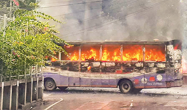 ২৪ দিনে পরিবহণ খাতে ৭ হাজার ২০০ কোটি টাকার ক্ষতি