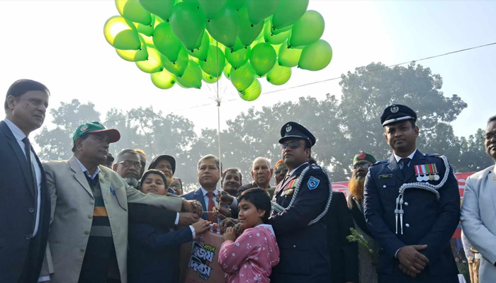 নানা আয়োজনের মধ্য দিয়ে ঠাকুরগাঁওয়ে  মহান বিজয় দিবস পালিত