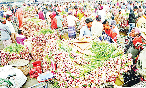 বেপরোয়া সিন্ডিকেট : অস্থির বাজার