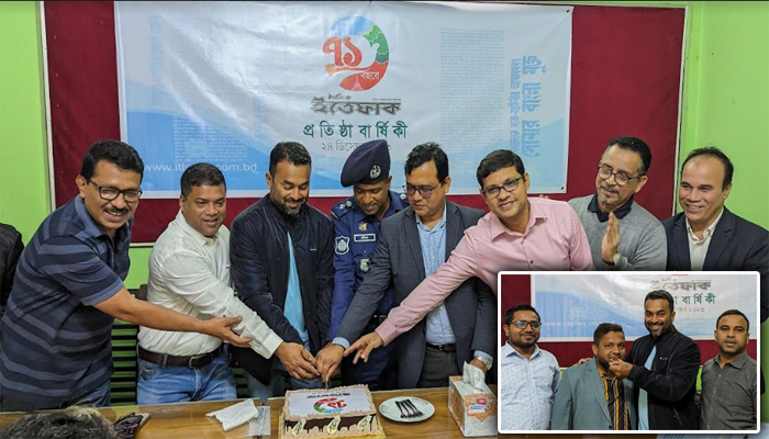 স্বাধীনতায় মাঠে যুদ্ধ চলেছে অস্ত্রের, মিডিয়ায় কলমের যুদ্ধ চালিয়েছিলো 'ইত্তেফাক'