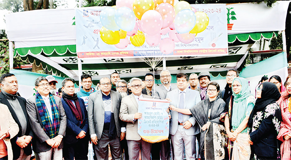 আজকের শিক্ষার্থীরাই আগামী দিনে জাতির নেতৃত্ব দেবে : ঢাবি ভিসি