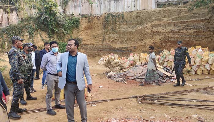 সেই 'পল্লবের’ আস্তানায় প্রশাসনের দিনভর অভিযান 