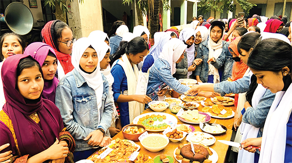 ঝিনাইদহে ঐতিহ্যবাহী পিঠা উৎসব