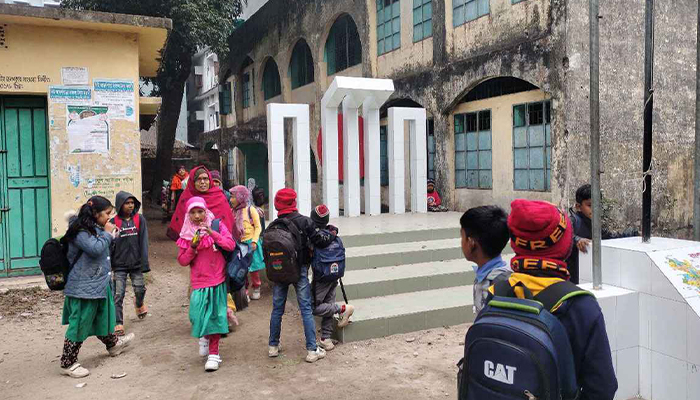 রংপুর বিভাগে ৮ জেলার সাড়ে ৯ হাজার প্রাথমিক বিদ্যালয় বন্ধ ঘোষণা