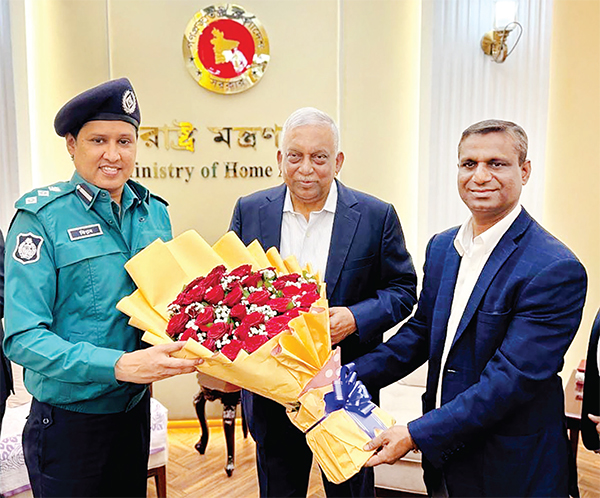 গ্রেট ওয়াল পুরস্কার পাওয়ায় স্বরাষ্ট্রমন্ত্রীকে অভিনন্দন